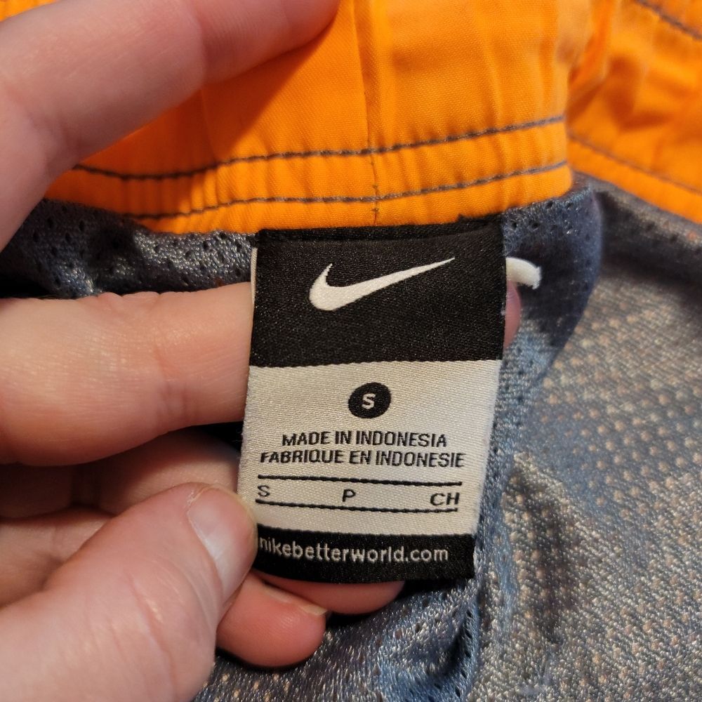 Nike Swim Trunks Size Small - Picture 4 of 8